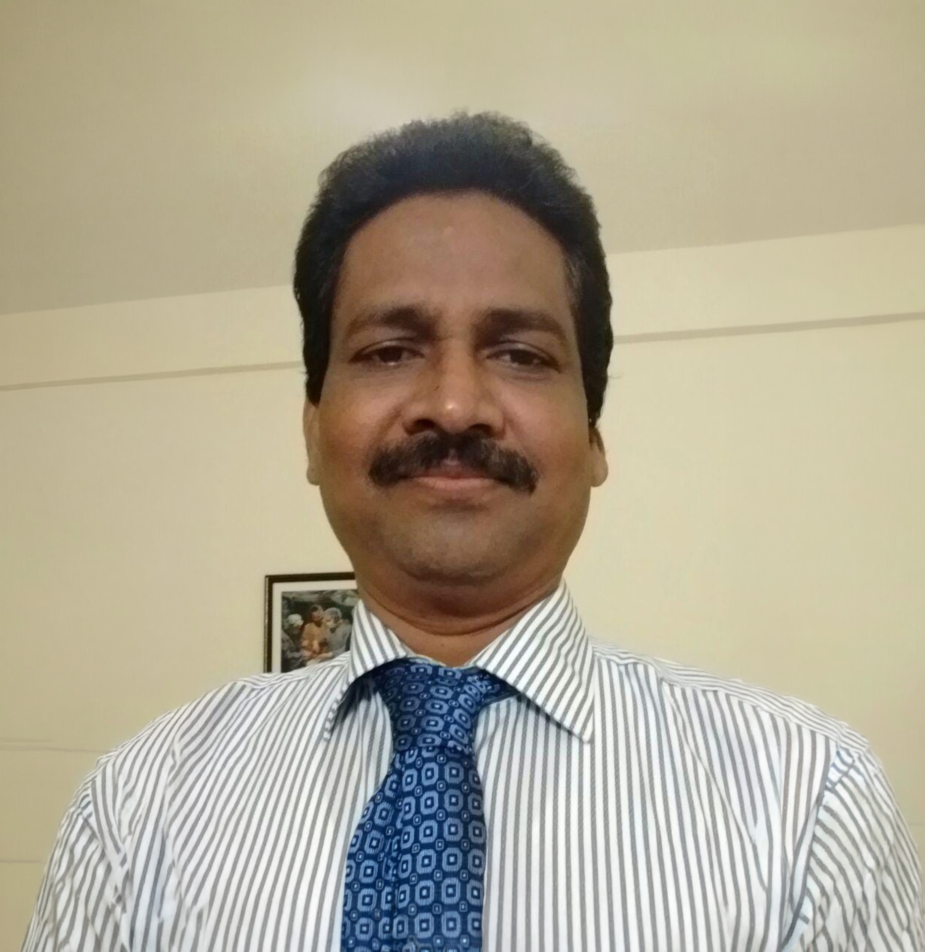 Dr. K. Ravi